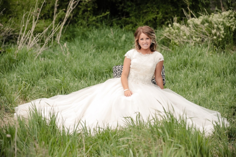 EK-Studios-Wedding-Photographer-Vintage-Bridals027-Blog(pp_w768_h511)