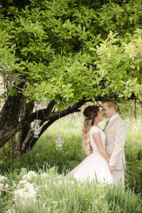 EK-Studios-Wedding-Photographer-Vintage-Bridals034-Blog(pp_w480_h720)