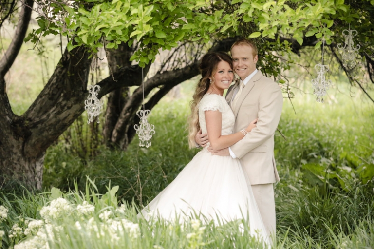 EK-Studios-Wedding-Photographer-Vintage-Bridals037-Blog(pp_w768_h511)