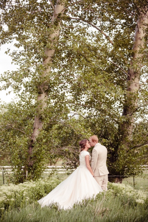 EK-Studios-Wedding-Photographer-Vintage-Bridals042-Blog(pp_w480_h720)