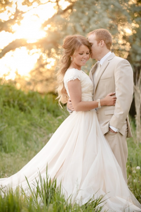 EK-Studios-Wedding-Photographer-Vintage-Bridals048-Blog(pp_w480_h720)