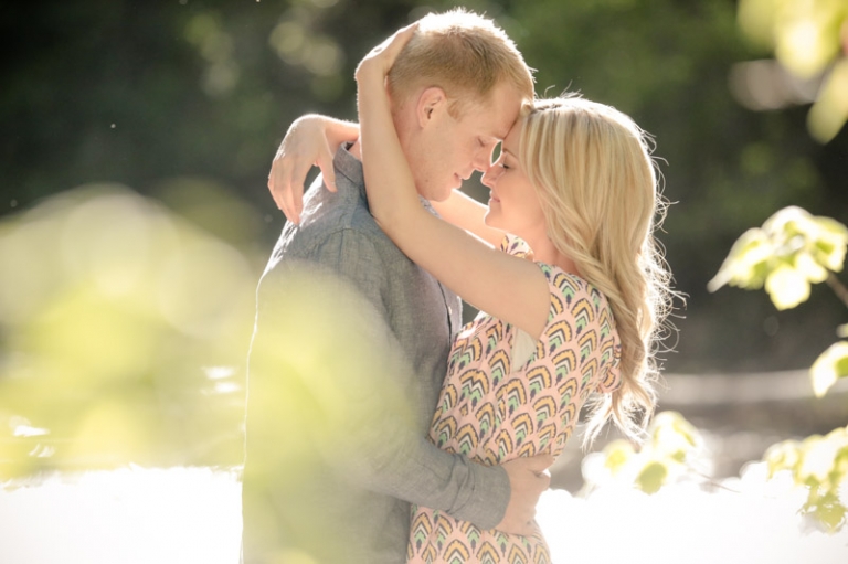 EK-Studios-Wedding-Photographer-Woods-Engagements-river004-Blog(pp_w768_h511)