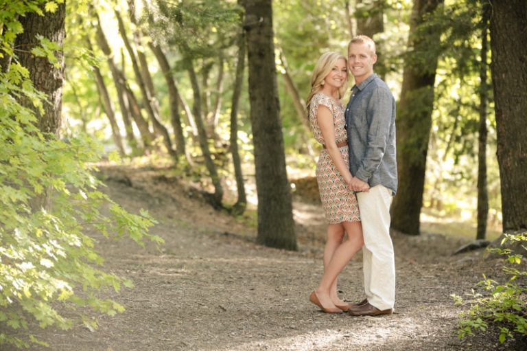 EK-Studios-Wedding-Photographer-Woods-Engagements-river010-Blog(pp_w768_h511)