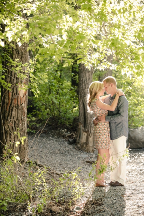 EK-Studios-Wedding-Photographer-Woods-Engagements-river014-Blog(pp_w480_h720)