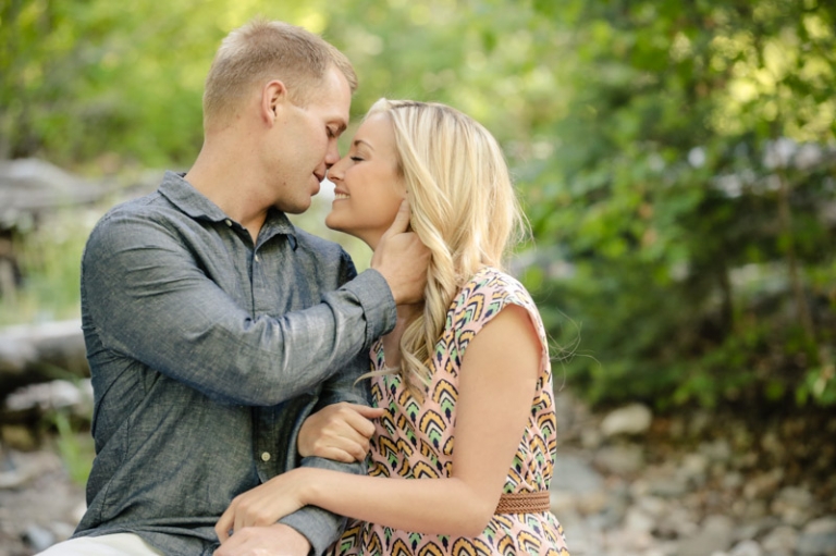 EK-Studios-Wedding-Photographer-Woods-Engagements-river015-Blog(pp_w768_h511)