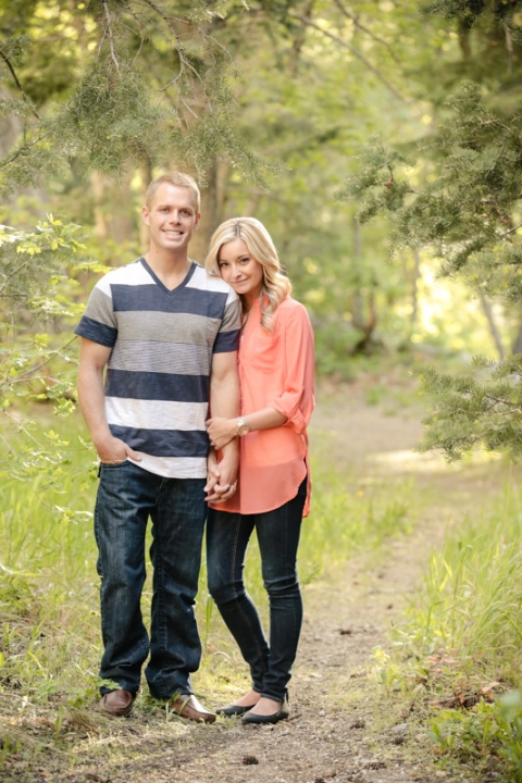 EK-Studios-Wedding-Photographer-Woods-Engagements-river029-Blog(pp_w480_h720)