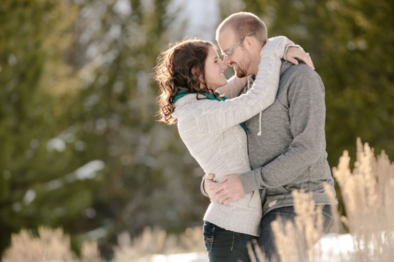Wedding-Photographer-Winter-Engagements013-Blog(pp_w768_h511)