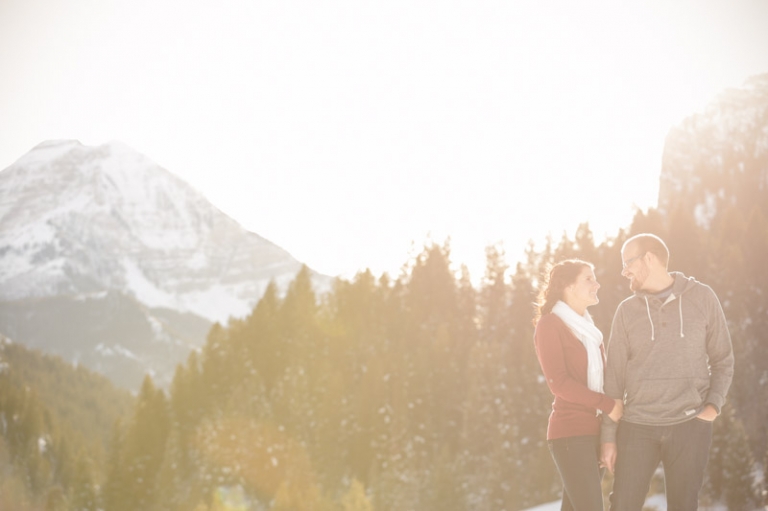 Wedding-Photographer-Winter-Engagements019-Blog(pp_w768_h511)