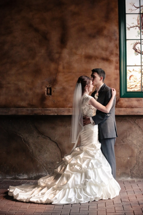 Wedding-Photographer-La-Caille-Bridals002-Blog(pp_w480_h720)