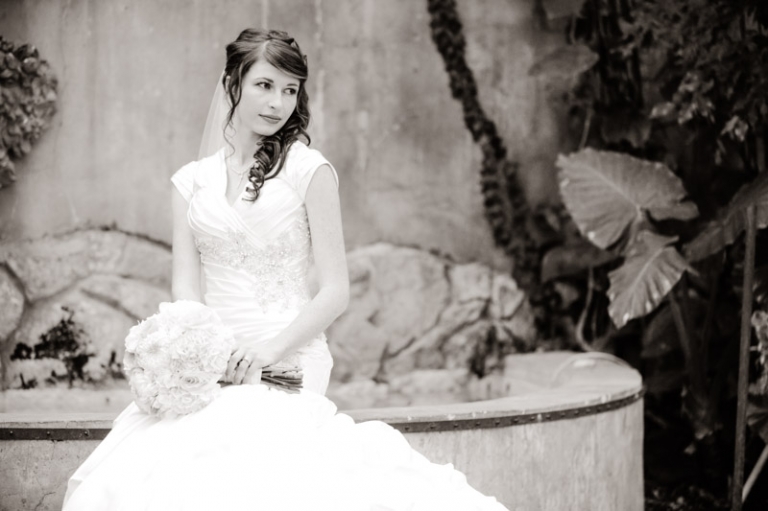 Wedding-Photographer-La-Caille-Bridals014-Blog(pp_w768_h511)