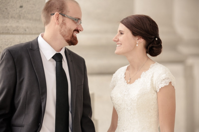 Wedding-Photographer-Capitol-Building-Bridals002-Blog(pp_w768_h511)