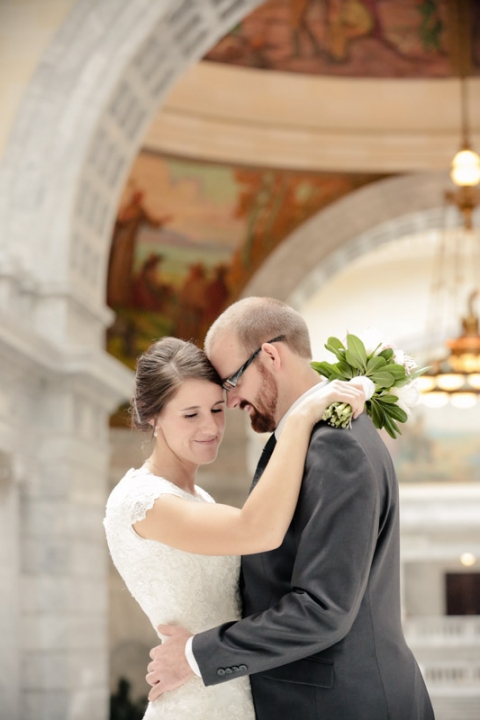 Wedding-Photographer-Capitol-Building-Bridals024-Blog(pp_w480_h720)