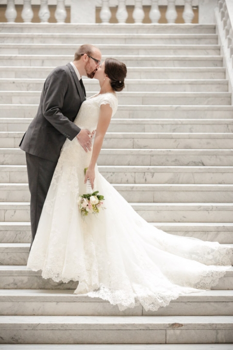 Wedding-Photographer-Capitol-Building-Bridals029-Blog(pp_w480_h720)
