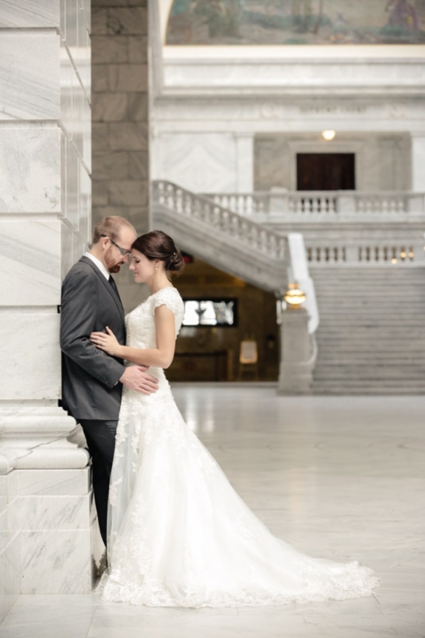 Wedding-Photographer-Capitol-Building-Bridals031-Blog(pp_w480_h720)