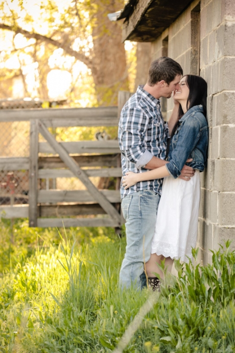 EK-Studios-Wedding-Photographer-Barn-Engagements013-Blog(pp_w480_h720)