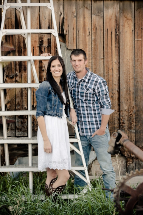 EK-Studios-Wedding-Photographer-Barn-Engagements016-Blog(pp_w480_h720)