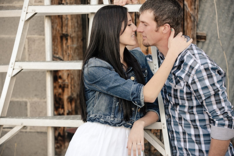 EK-Studios-Wedding-Photographer-Barn-Engagements017-Blog(pp_w768_h511)