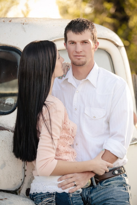 EK-Studios-Wedding-Photographer-Barn-Engagements023-Blog(pp_w480_h720)