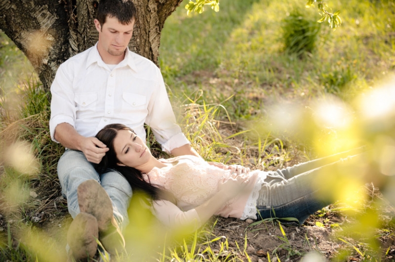EK-Studios-Wedding-Photographer-Barn-Engagements028-Blog(pp_w768_h511)