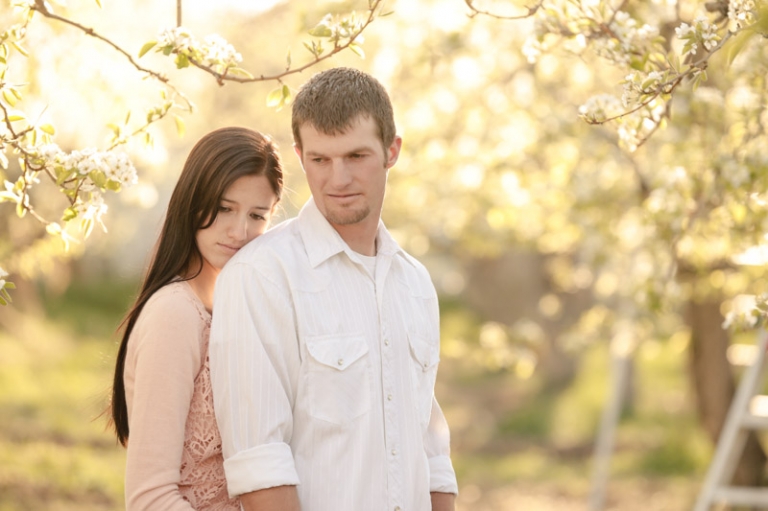 EK-Studios-Wedding-Photographer-Barn-Engagements036-Blog(pp_w768_h511)