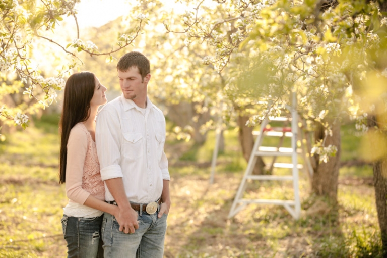 EK-Studios-Wedding-Photographer-Barn-Engagements039-Blog(pp_w768_h511)