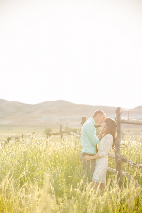EK-Studios-Wedding-Photographer-Spring-engagements-Bike017-Blog(pp_w480_h720)