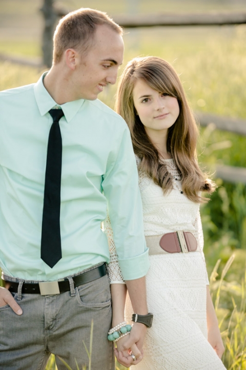 EK-Studios-Wedding-Photographer-Spring-engagements-Bike021-Blog(pp_w480_h720)