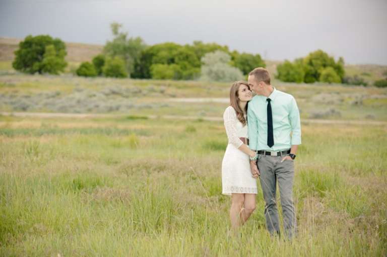 EK-Studios-Wedding-Photographer-Spring-engagements-Bike031-Blog(pp_w768_h511)