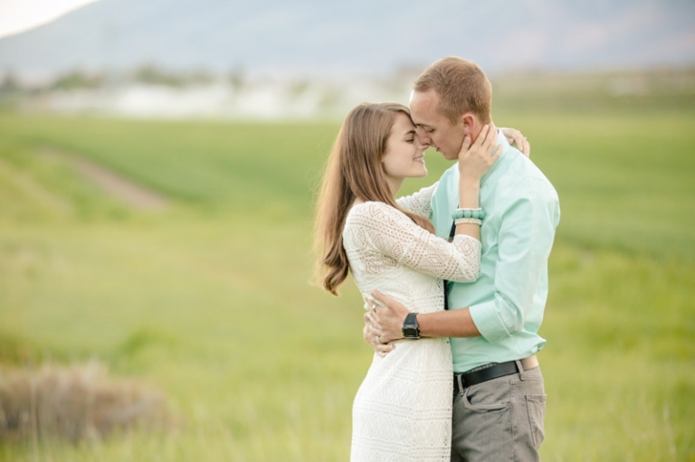 EK-Studios-Wedding-Photographer-Spring-engagements-Bike033-Blog(pp_w768_h511)