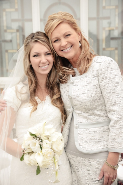 Wedding-Photographer-Bountiful-Temple-winter-wedding007-Blog(pp_w480_h720)