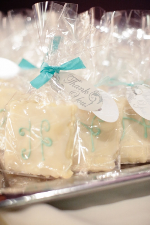 Wedding-Photographer-Bountiful-Temple-winter-wedding036-Blog(pp_w480_h720)