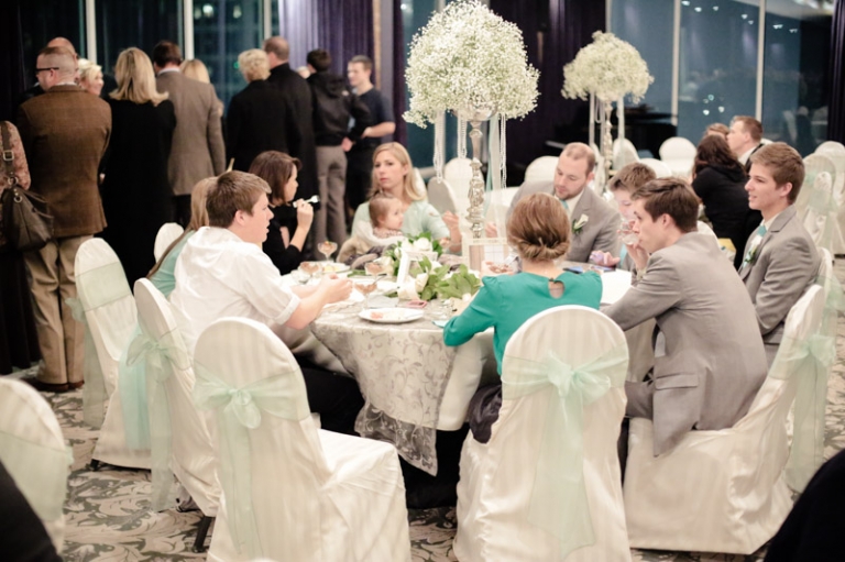 Wedding-Photographer-Bountiful-Temple-winter-wedding042-Blog(pp_w768_h511)