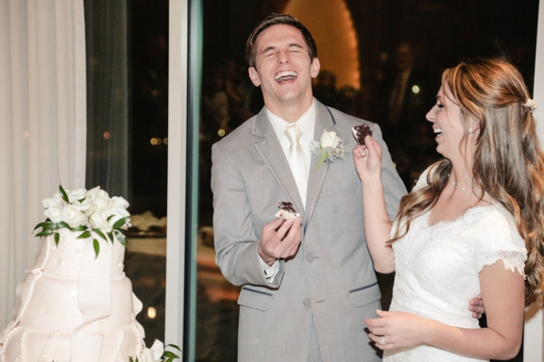 Wedding-Photographer-Bountiful-Temple-winter-wedding048-Blog(pp_w768_h511)