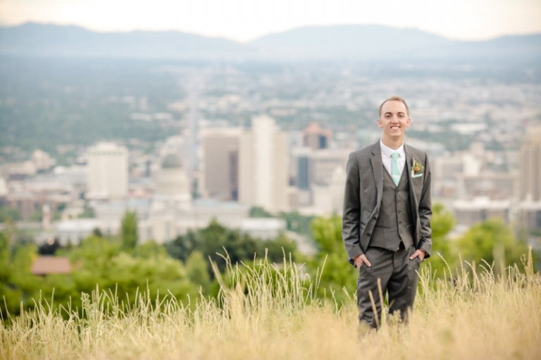 EK-Studios-Wedding-Photographer-City-overlook-bridals029-Blog(pp_w768_h511)