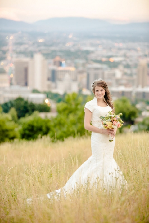 EK-Studios-Wedding-Photographer-City-overlook-bridals031-Blog(pp_w480_h720)