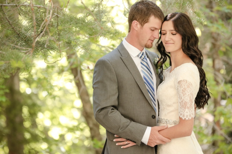 EK-Studios-Wedding-Photographer-Woods-Bridals006-Blog(pp_w768_h511)