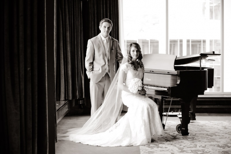 Wedding-Photographer-Classy-Bridals007-Blog(pp_w768_h511)