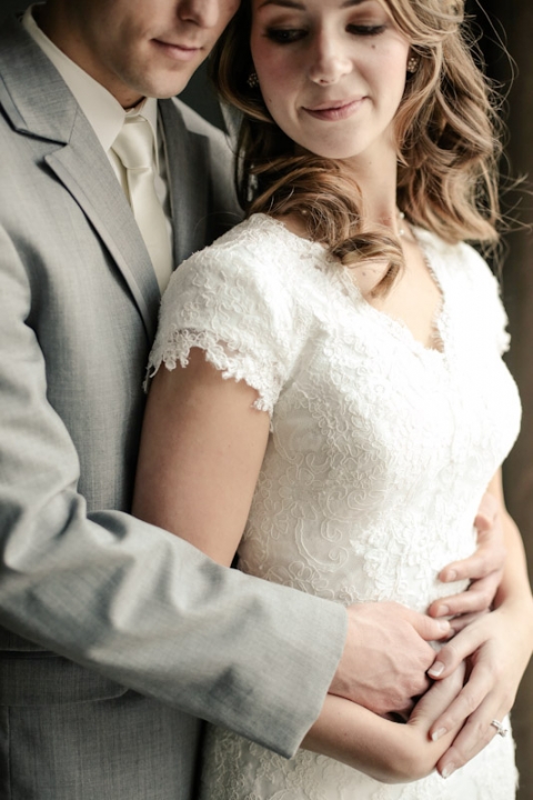 Wedding-Photographer-Classy-Bridals014-Blog(pp_w480_h720)