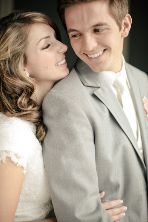 Wedding-Photographer-Classy-Bridals016-Blog(pp_w480_h720)