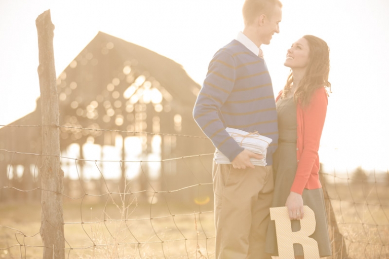 Wedding-Photographer-Barn-Engagements025-Blog(pp_w768_h511)
