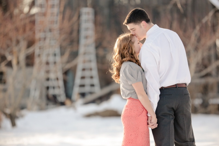 Wedding-Photographer-Winter-engagements011-Blog(pp_w768_h511)