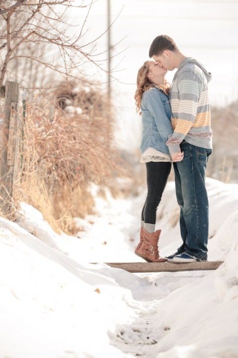 Wedding-Photographer-Winter-engagements015-Blog(pp_w480_h720)