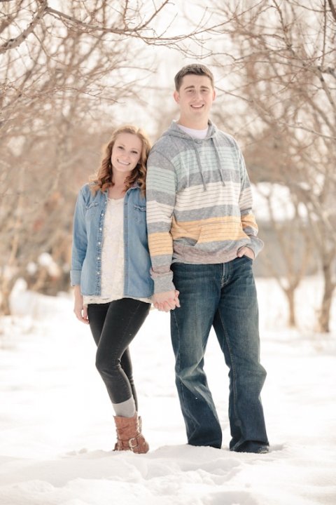 Wedding-Photographer-Winter-engagements017-Blog(pp_w480_h720)