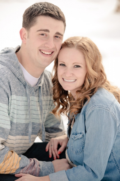 Wedding-Photographer-Winter-engagements018-Blog(pp_w480_h720)