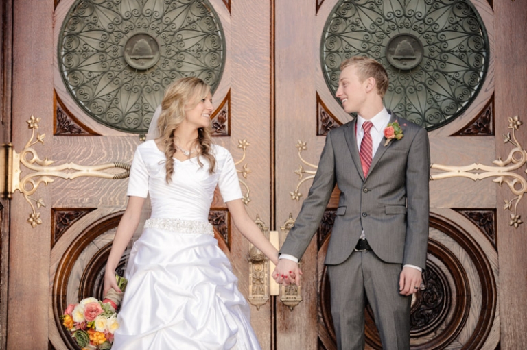 Wedding-Photographer-SLC-temple-wedding011-Blog(pp_w768_h511)