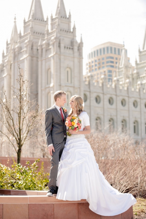 Wedding-Photographer-SLC-temple-wedding027-Blog(pp_w480_h720)