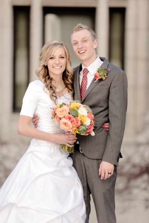 Wedding-Photographer-SLC-temple-wedding035-Blog(pp_w480_h720)