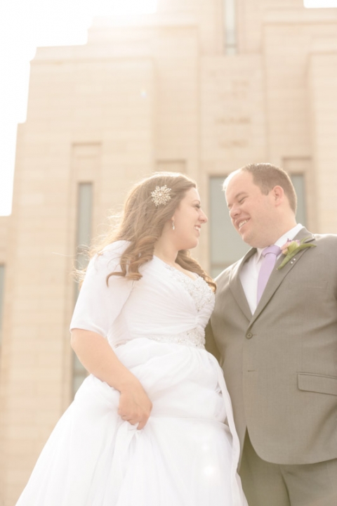 EK-Studios-Wedding-Photographer-Backyard-wedding-reception021-Blog(pp_w480_h720)