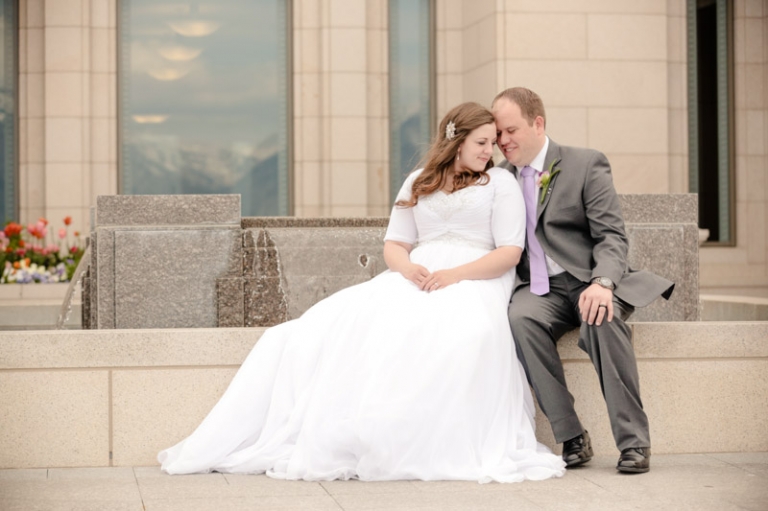 EK-Studios-Wedding-Photographer-Backyard-wedding-reception023-Blog(pp_w768_h511)