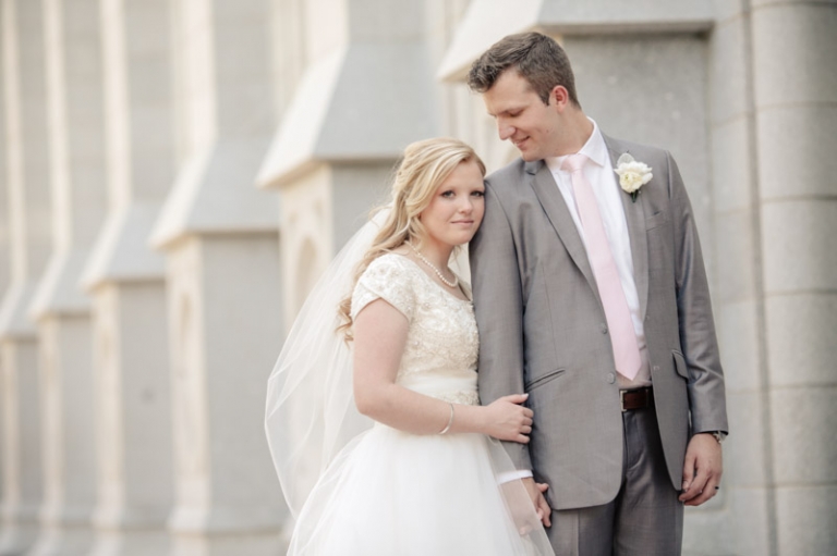 EK-Studios-Wedding-Photographer-Bella-vista-wedding-reception019-Blog(pp_w768_h511)